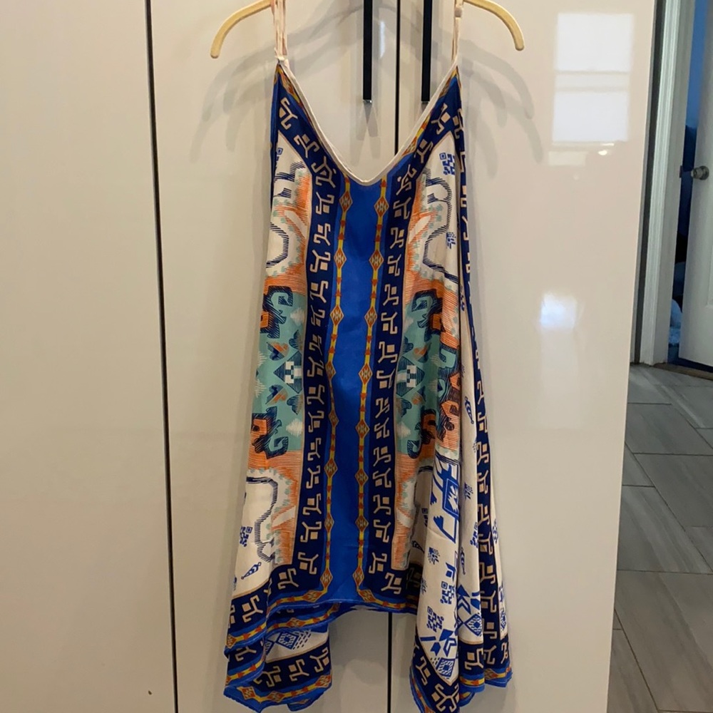 A hankerchef style tank dress size large